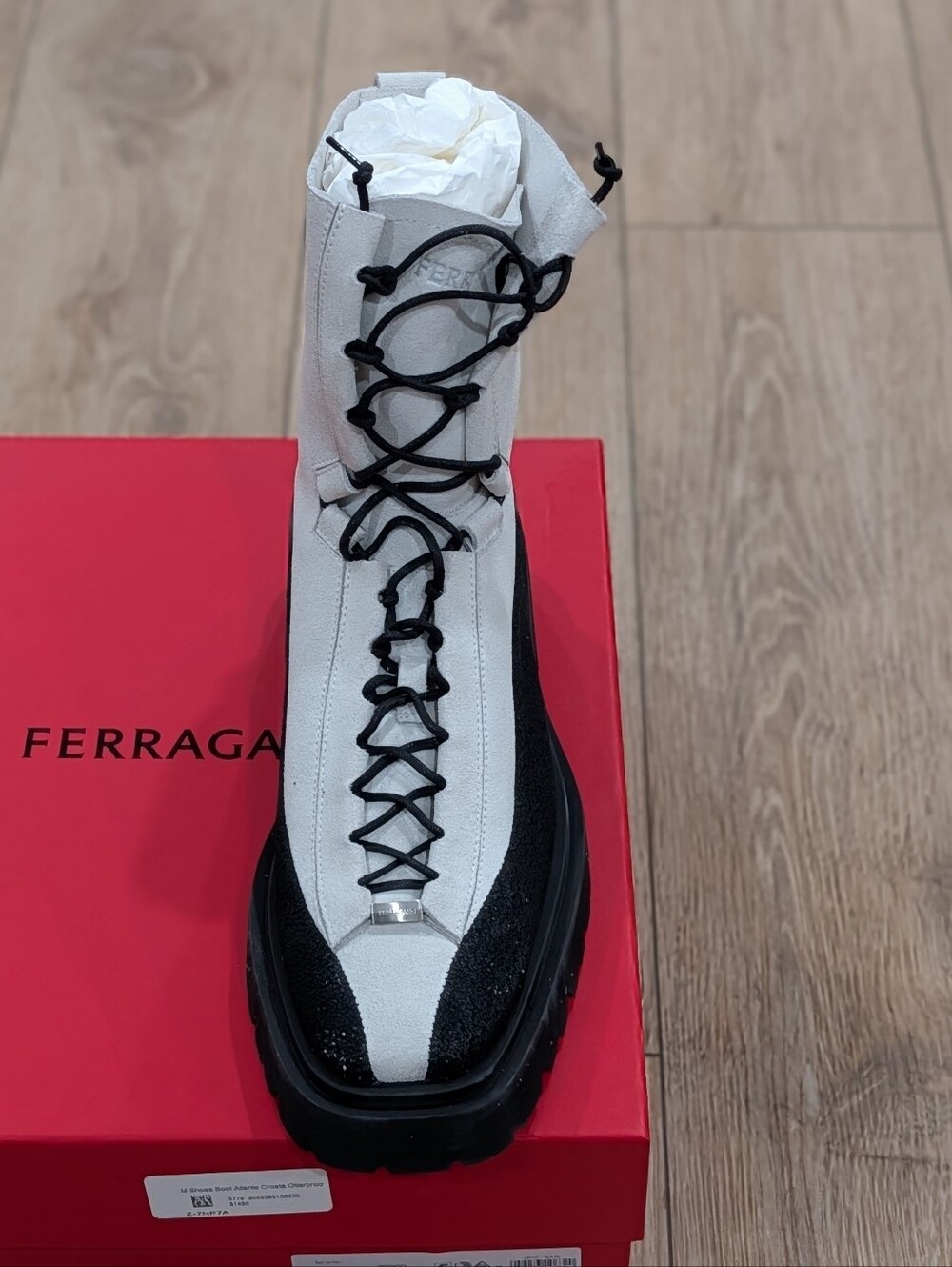 $1450 Mens Salvatore Ferragamo "Atlante" Lace Up Boots White/Black US 9 - Picture 3 of 11